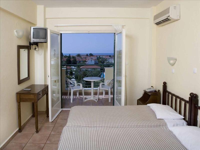 Julia Hotel Skála Foúrkas Dış mekan fotoğraf